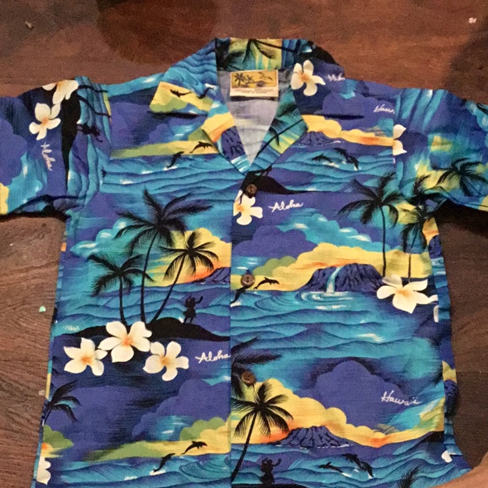 Aloha shirt /shorts set from Hawaii boys size 6